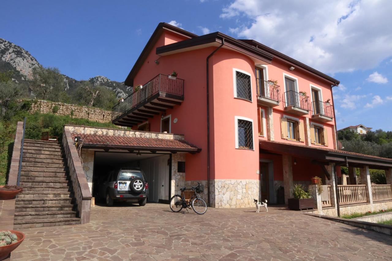 B&B La Casa Del Sole Controne Exteriör bild