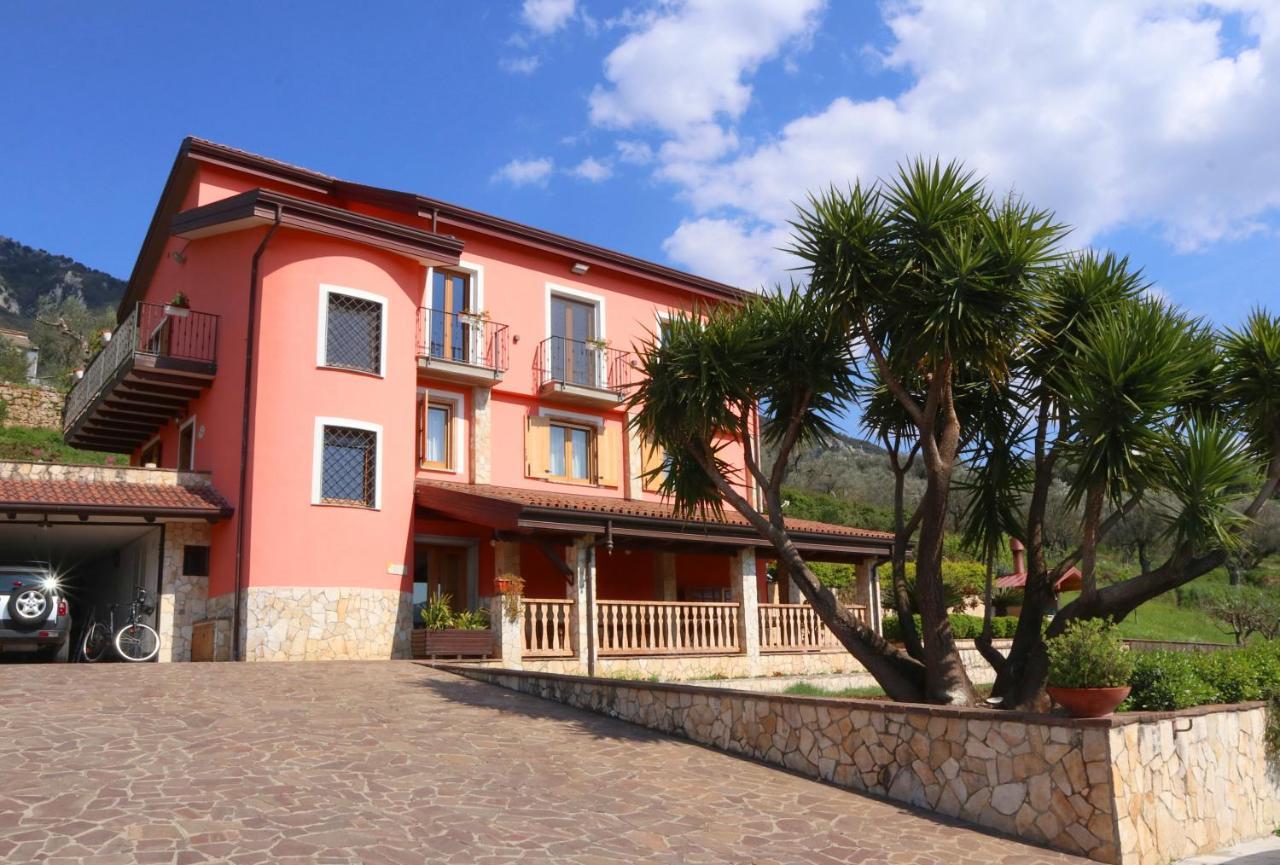 B&B La Casa Del Sole Controne Exteriör bild